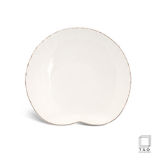 Load image into Gallery viewer, Fish &amp; Clam: Breakfast Plate (25cm)
