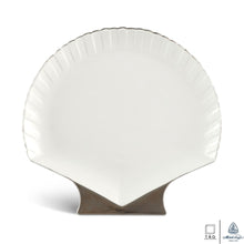 Load image into Gallery viewer, Fish &amp; Clam: Shell-Shaped Plate 31cm (Minh Long I)
